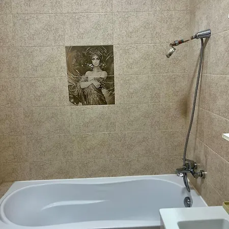 Ap Nou Cu 2 In Centrul Bucurestiului Bukarest